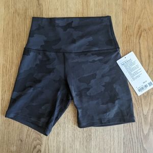 NWT Lululemon Align shorts 6" size 4 | Camo print